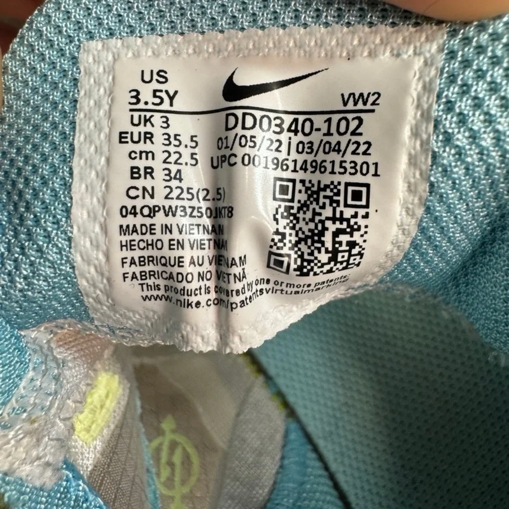 Nike Kyrie Flytrap 4 Basketball Shoes White Blue Citron Women 5